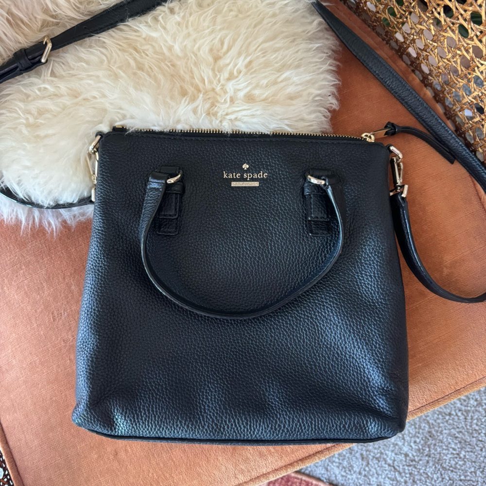 Black Kate Spade New York crossbody handbag